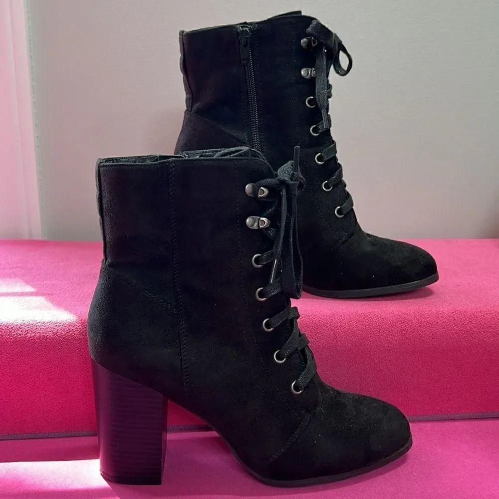A+ Target Lace Up with Inside Zip 8.5 - Picture 4 of 9